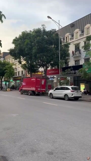 Bán liền kề Lacasta Văn Phú, diện tích 75m2, 2 mặt tiền kinh doanh,5 tầng, đường ô tô tải 